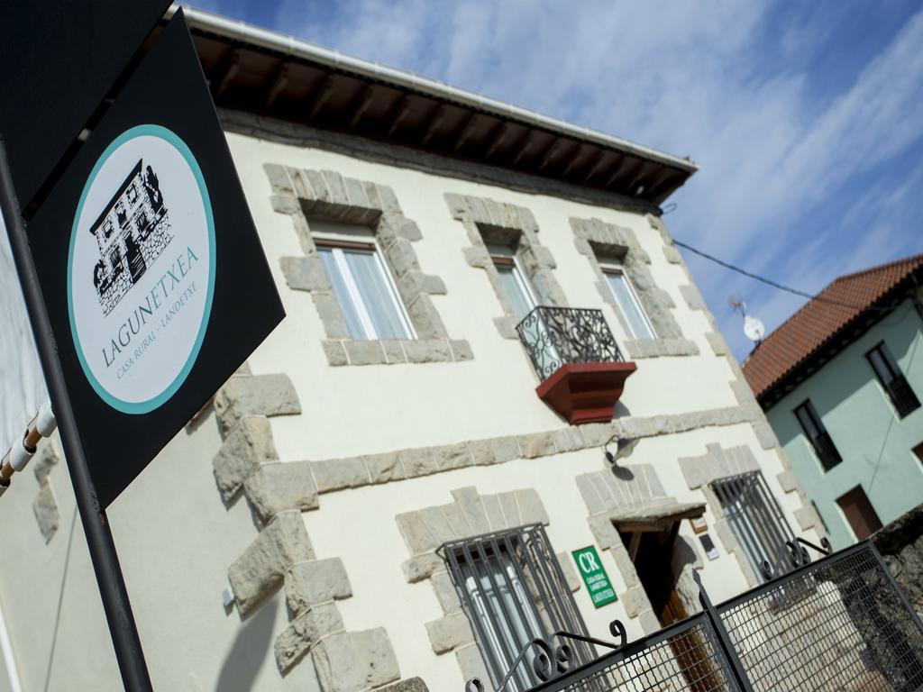 Casa Rural Lagun Etxea Pobes Kültér fotó